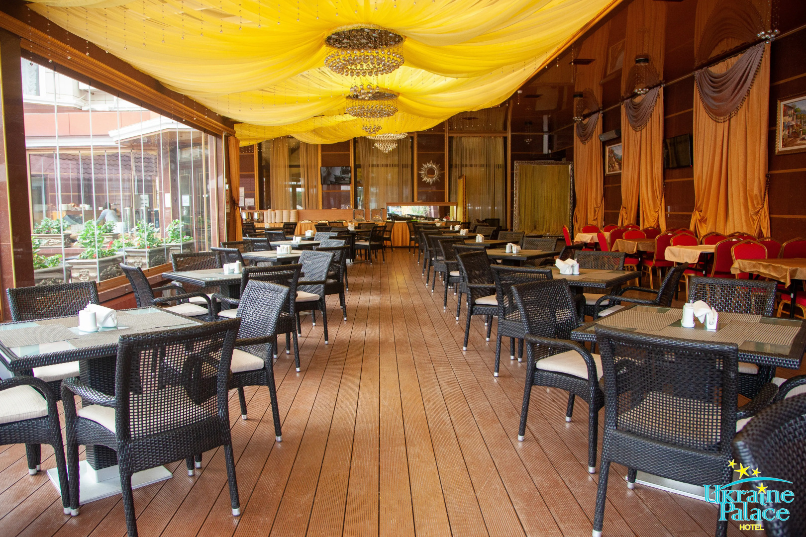 Отель Палас