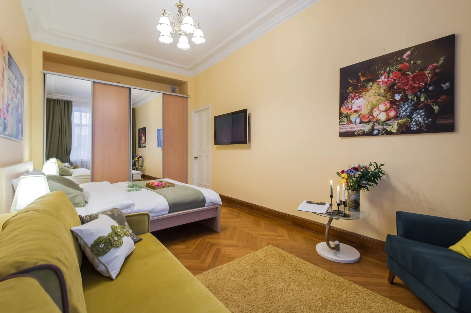 Квартира GM Apartments в Легендарной Сталинской высотке
