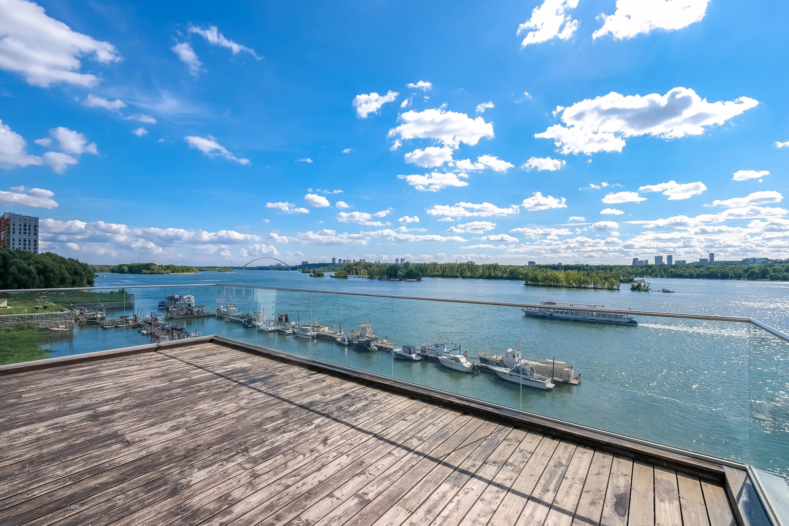 Апартаменты с видом на Обь и Михайловскую набережную
