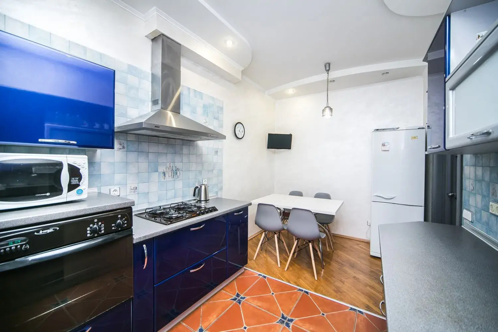 Апартаменты 3х комнатные Карла Маркса 25 Центр