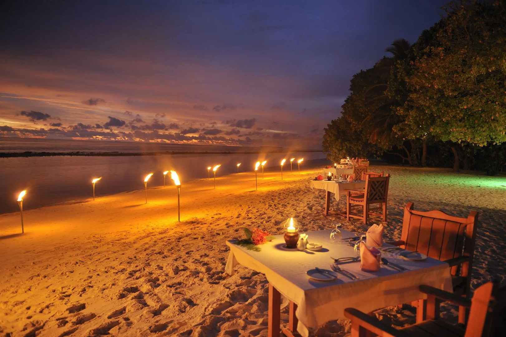 Курортный отель Royal Island Resort & Spa