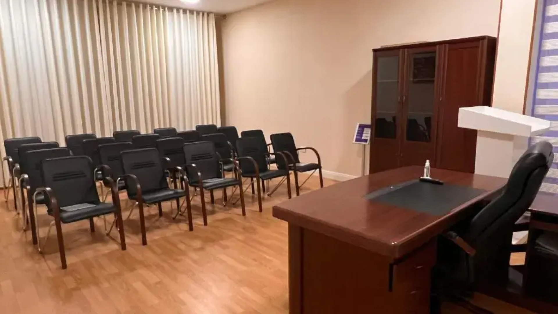 Отель ILK INN