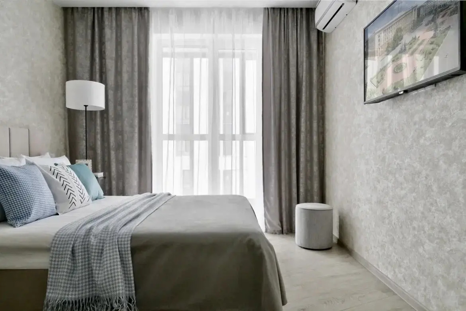 Квартира Однокомнатная КакДома 58 на Мира 78