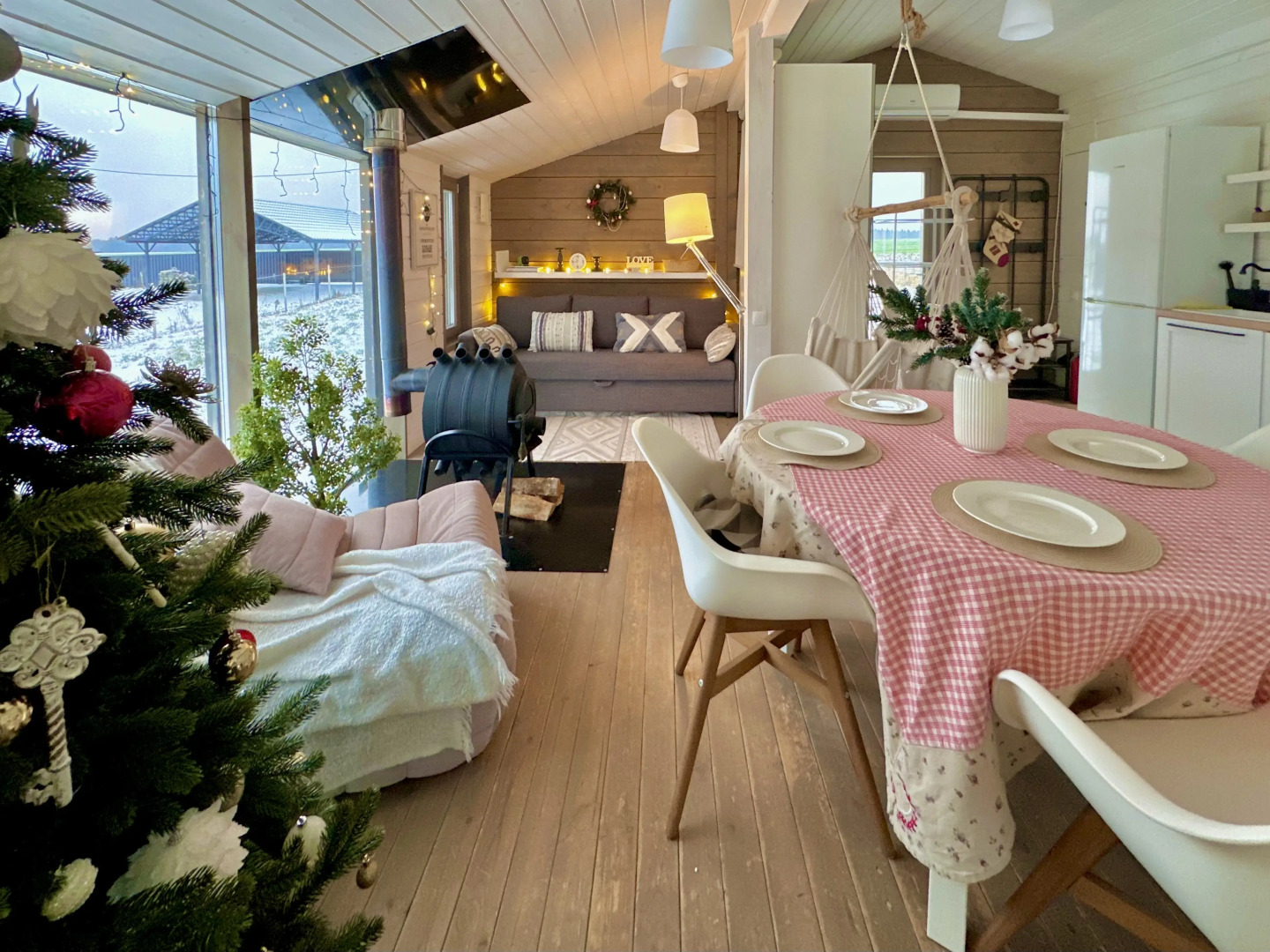 Частный дом уютный дубль у леса и поля