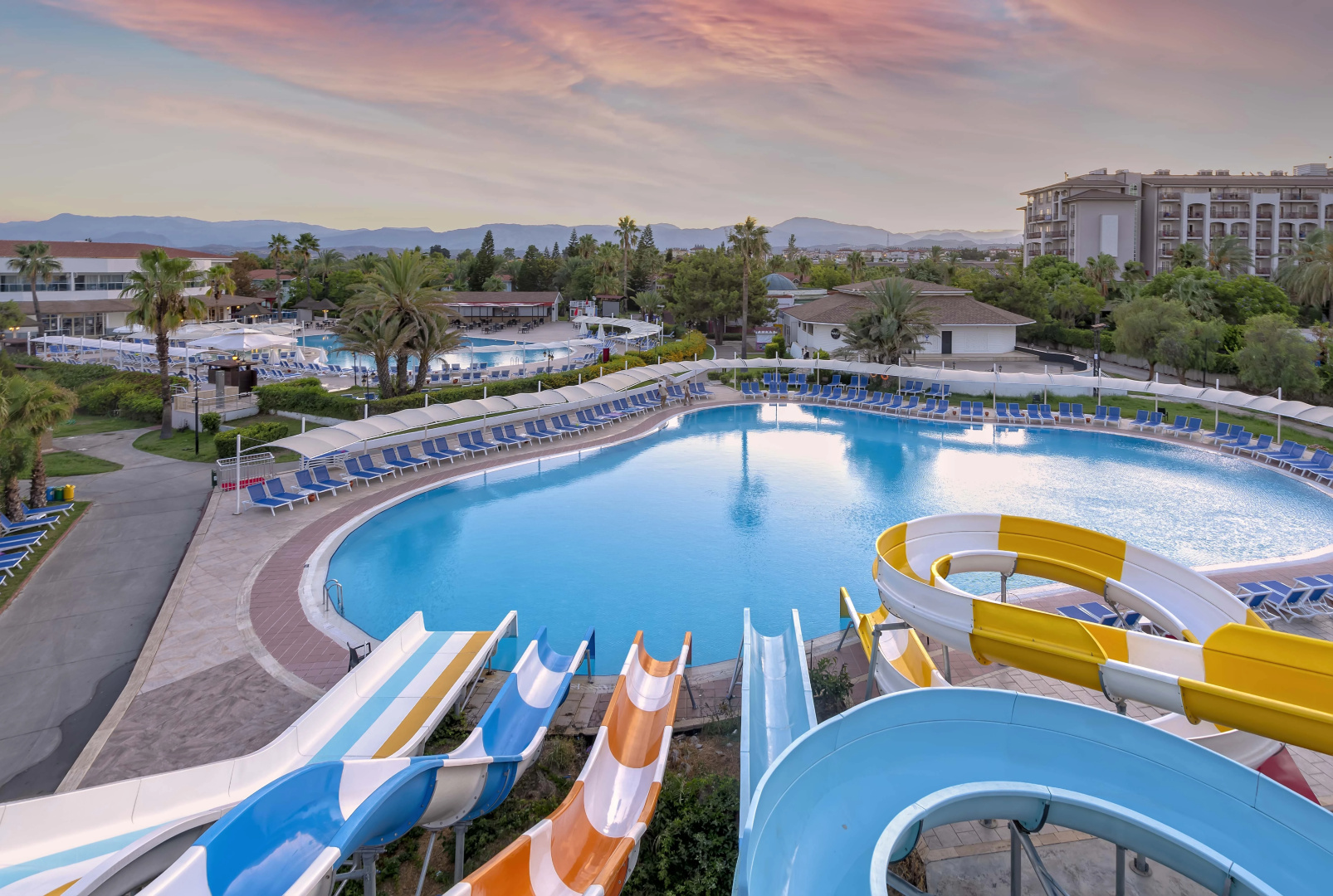 Отель Asteria Family Resort Side