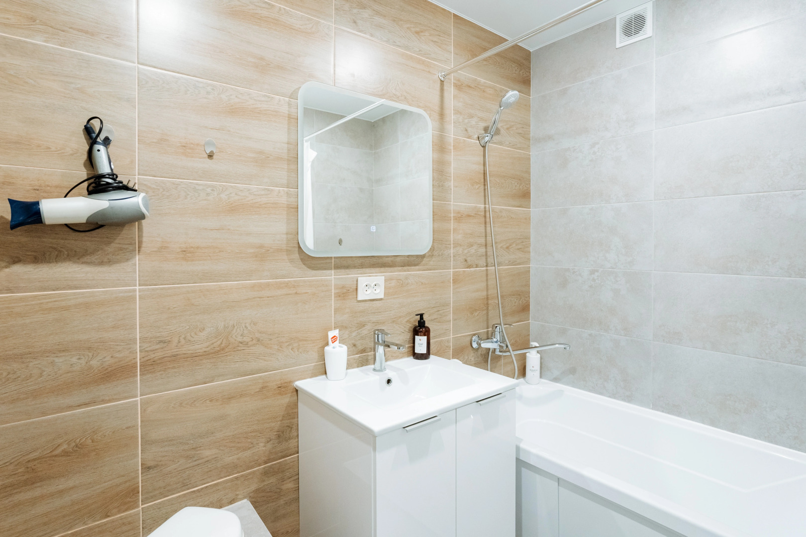 Квартира Современная студия на Комсомольской