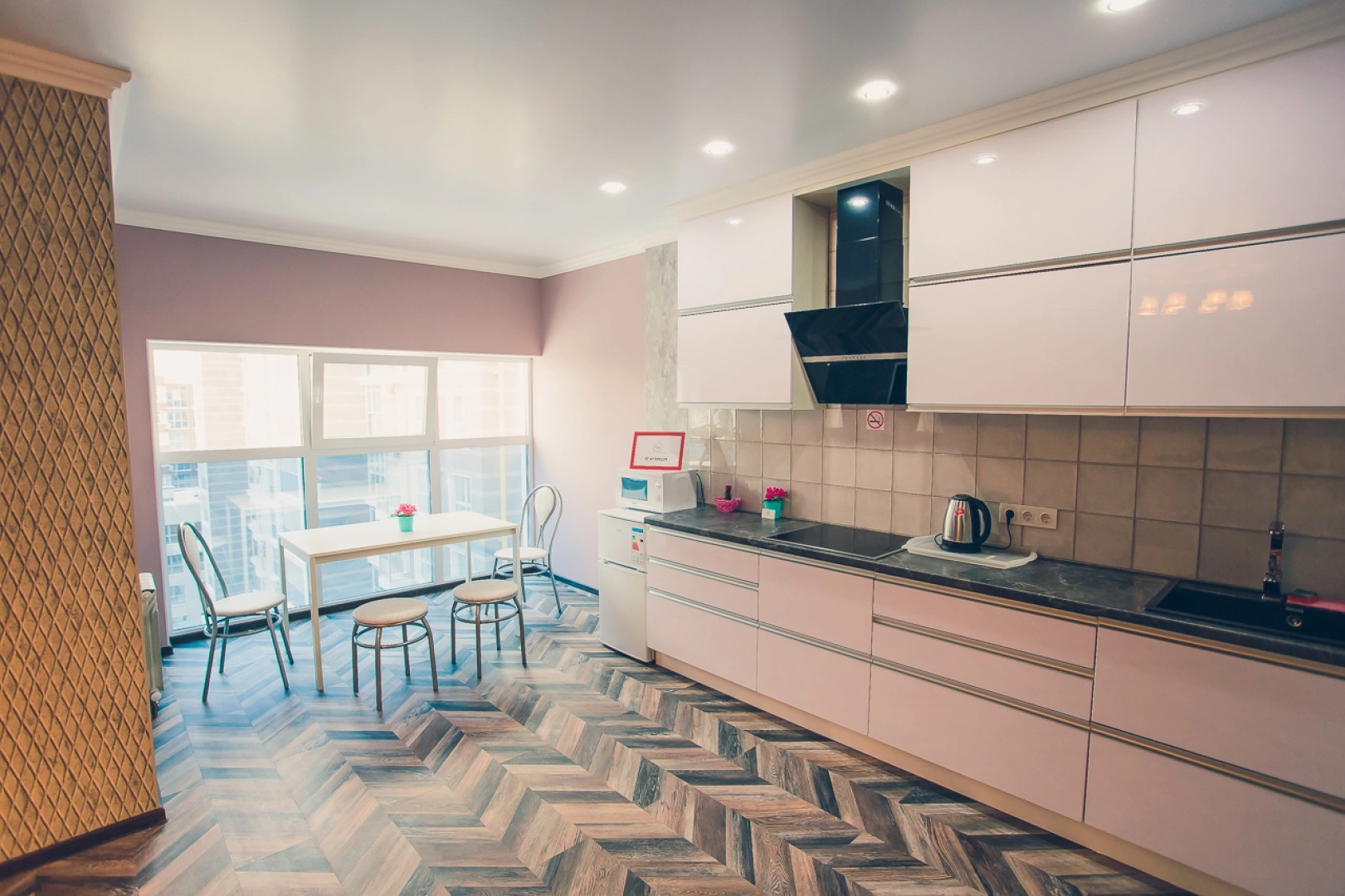 Апартаменты Октябрьской Революции 23 А Студия