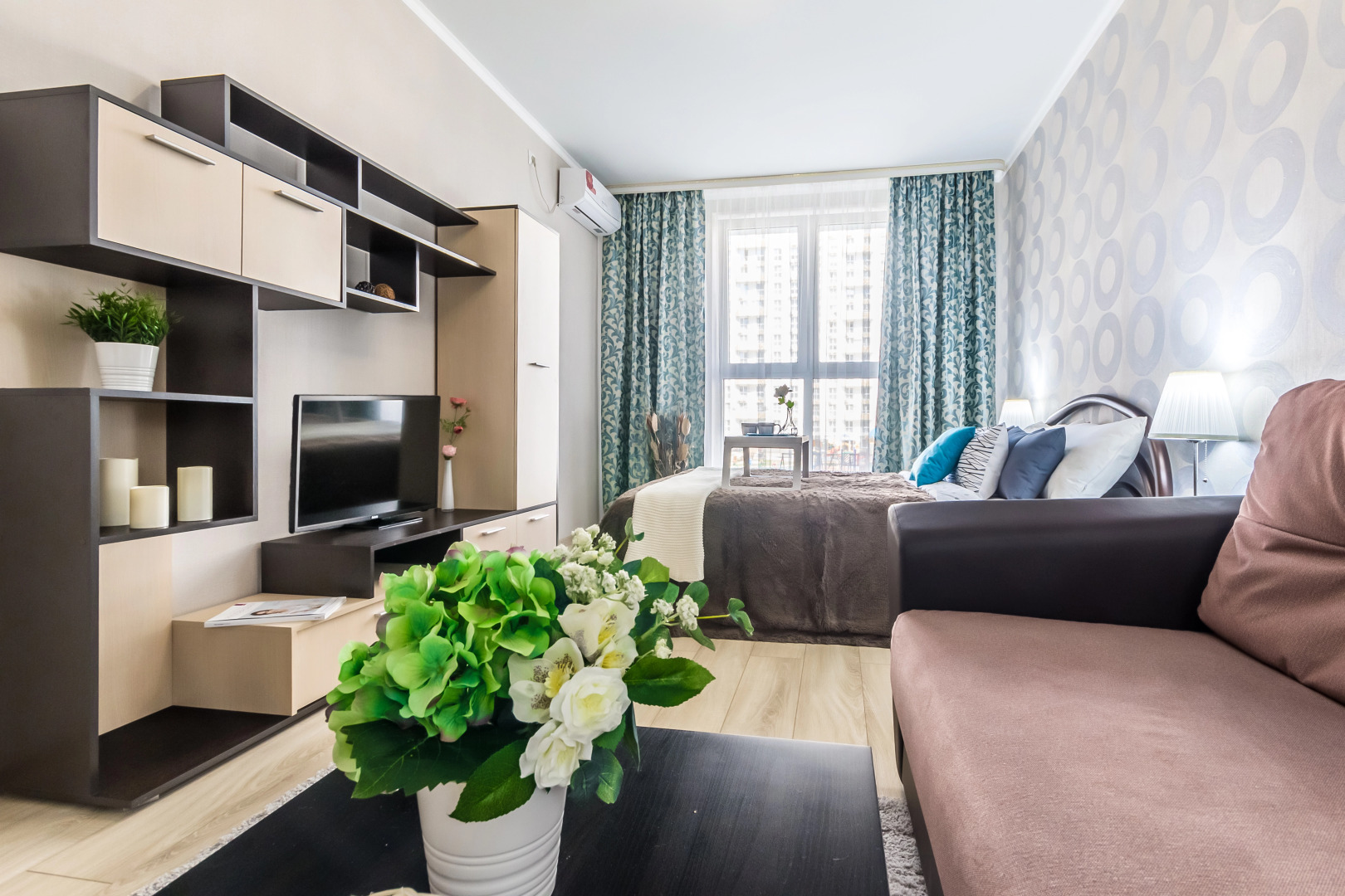 Апартаменты DoMino квартира на Красной