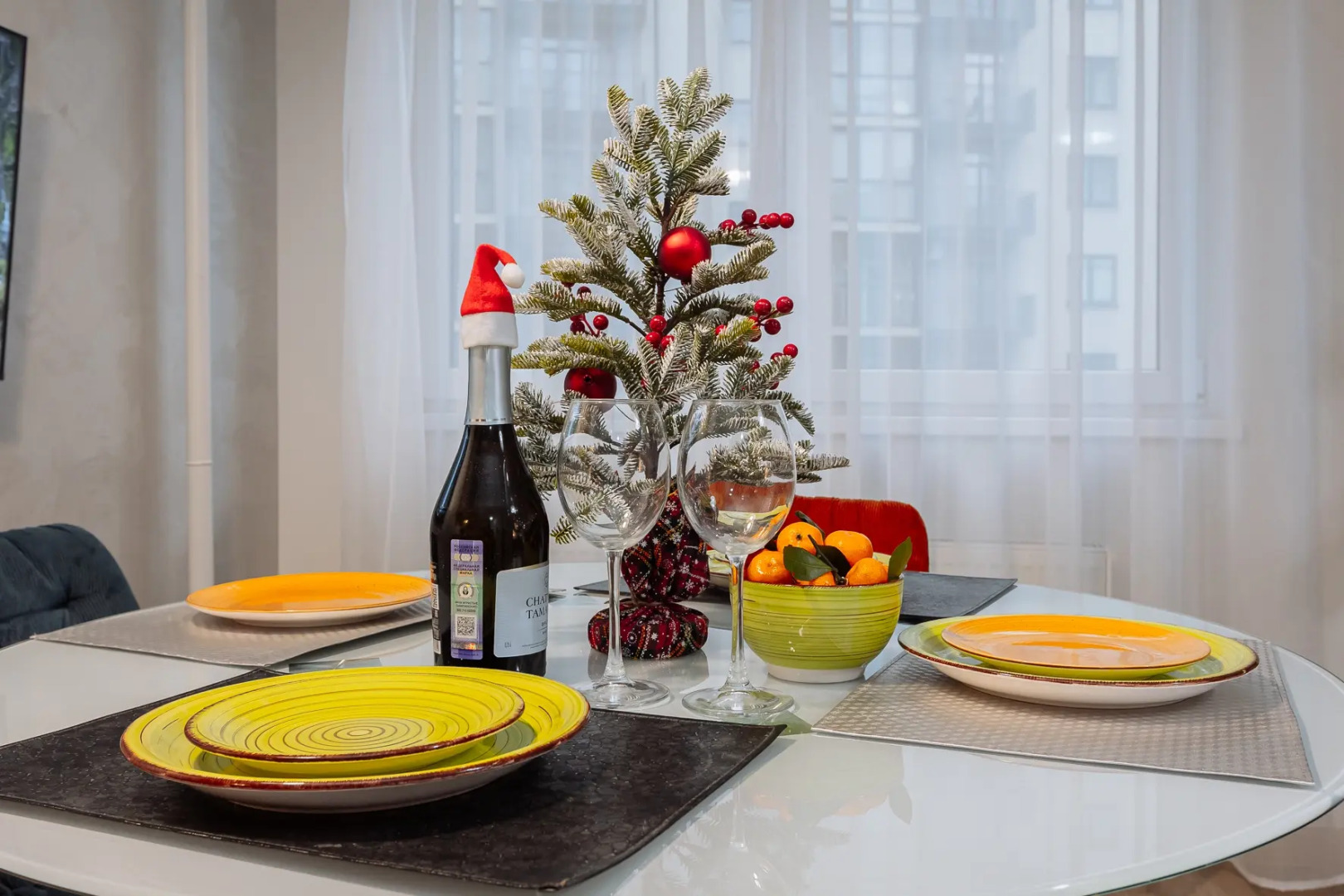 Квартира Букинг39 на набережной реки Преголь