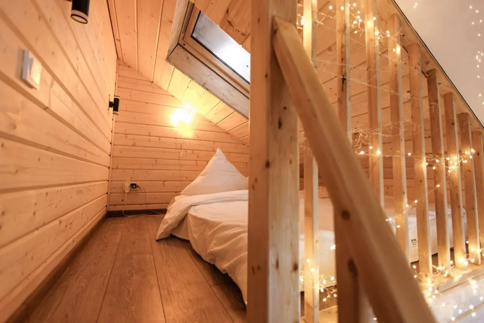 Частный дом Традиция отдыха - дом у озера c баней и купелью