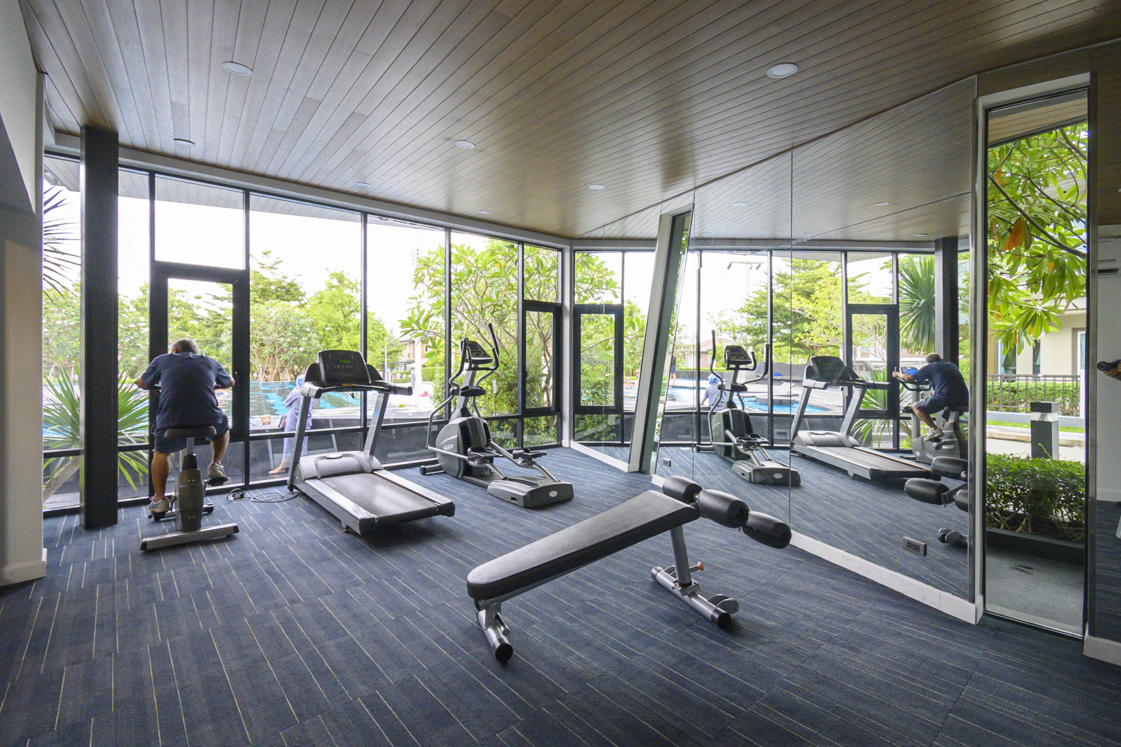 4 BR Saransiri Villa 2#l Pool Gym Garage Netflix	