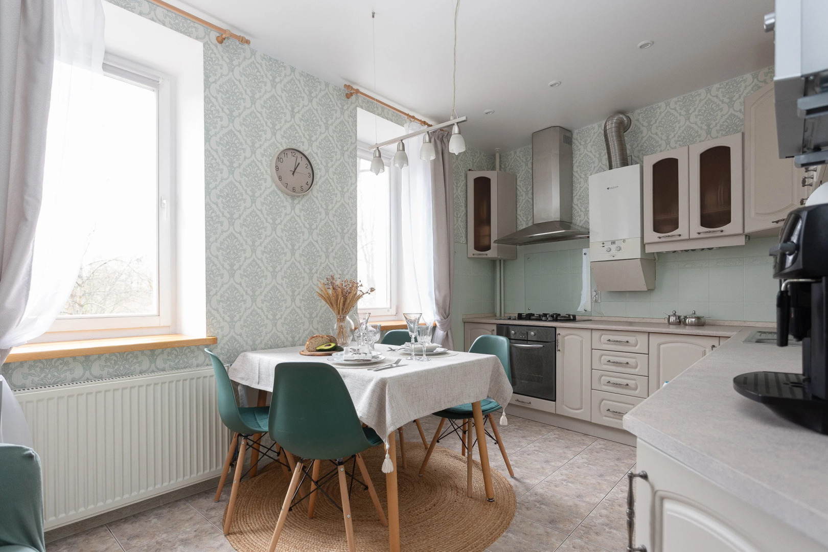 Квартира Двухкомнатная вид на Ботанический сад на 2 этаже