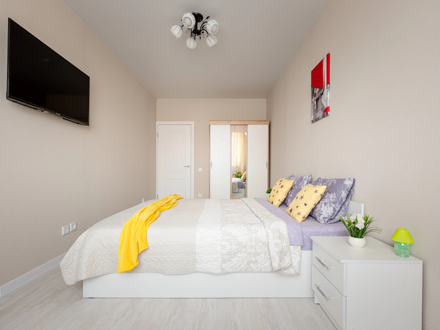 Апартаменты ApartHome Адмиралтейский 3