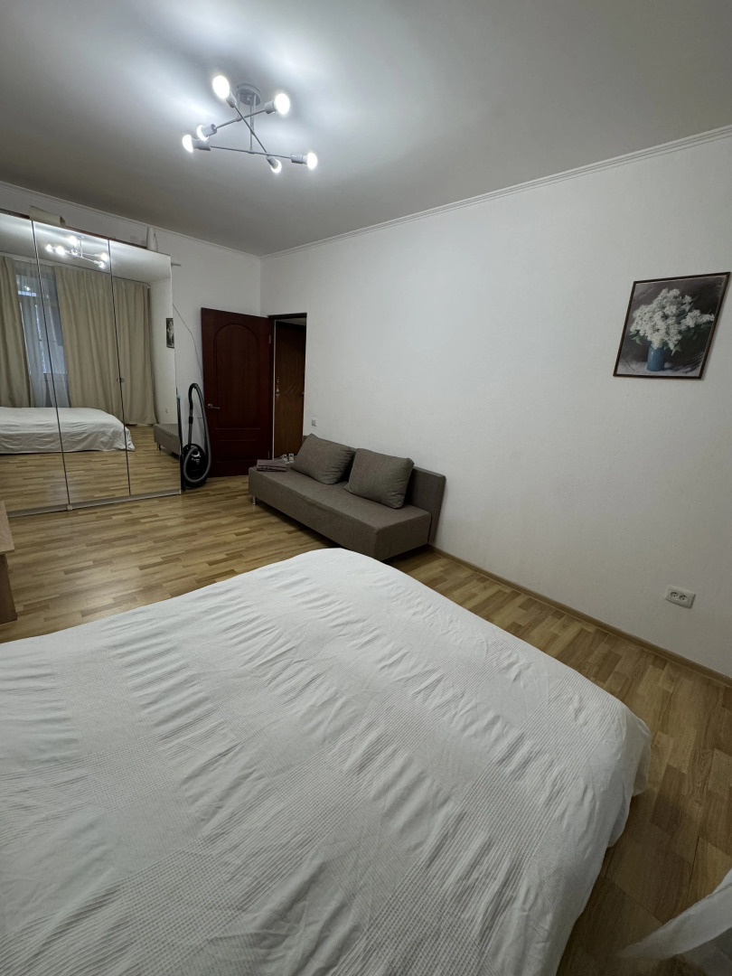 Квартира на Кадомцева