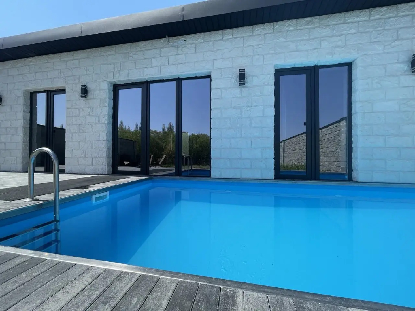 Частный дом Avalon Park