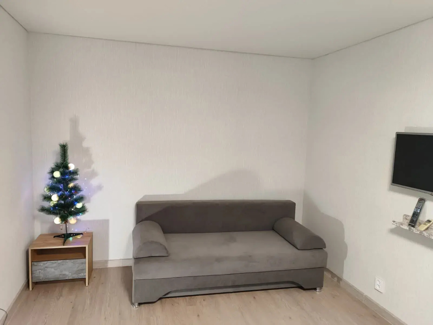 Квартира Даурская, Город на Ладони