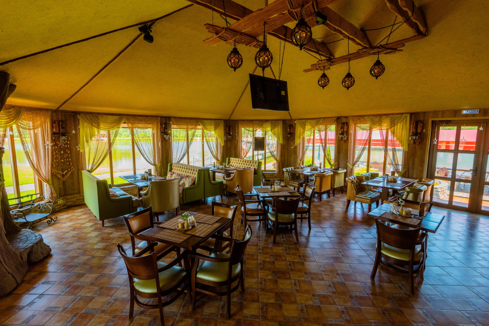 Отель Загородный клуб Ихтиолог