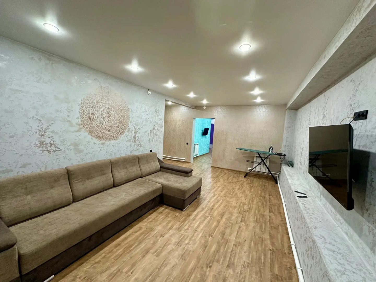 Апартаменты Двухкомнатные Улучшенные Ужурская День & Ночь 4