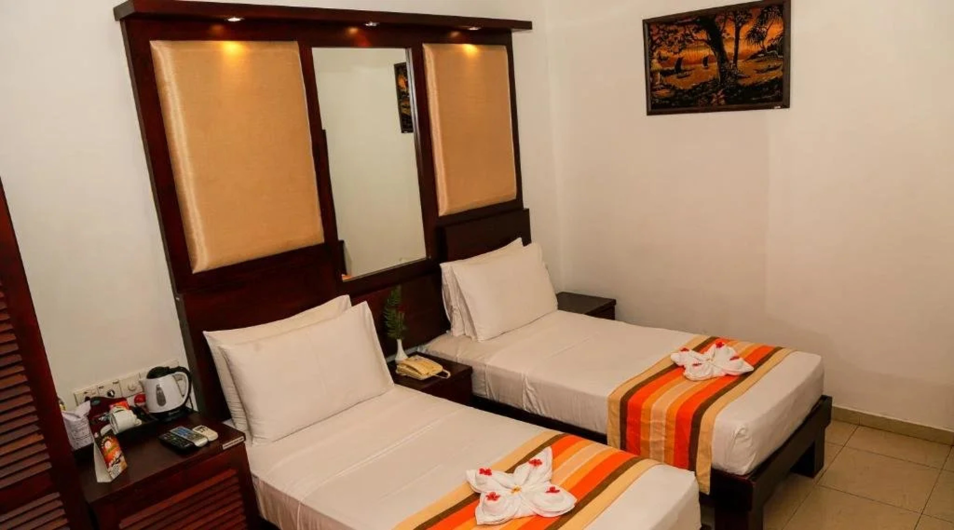 Отель Oak Ray Serene Garden Hotel