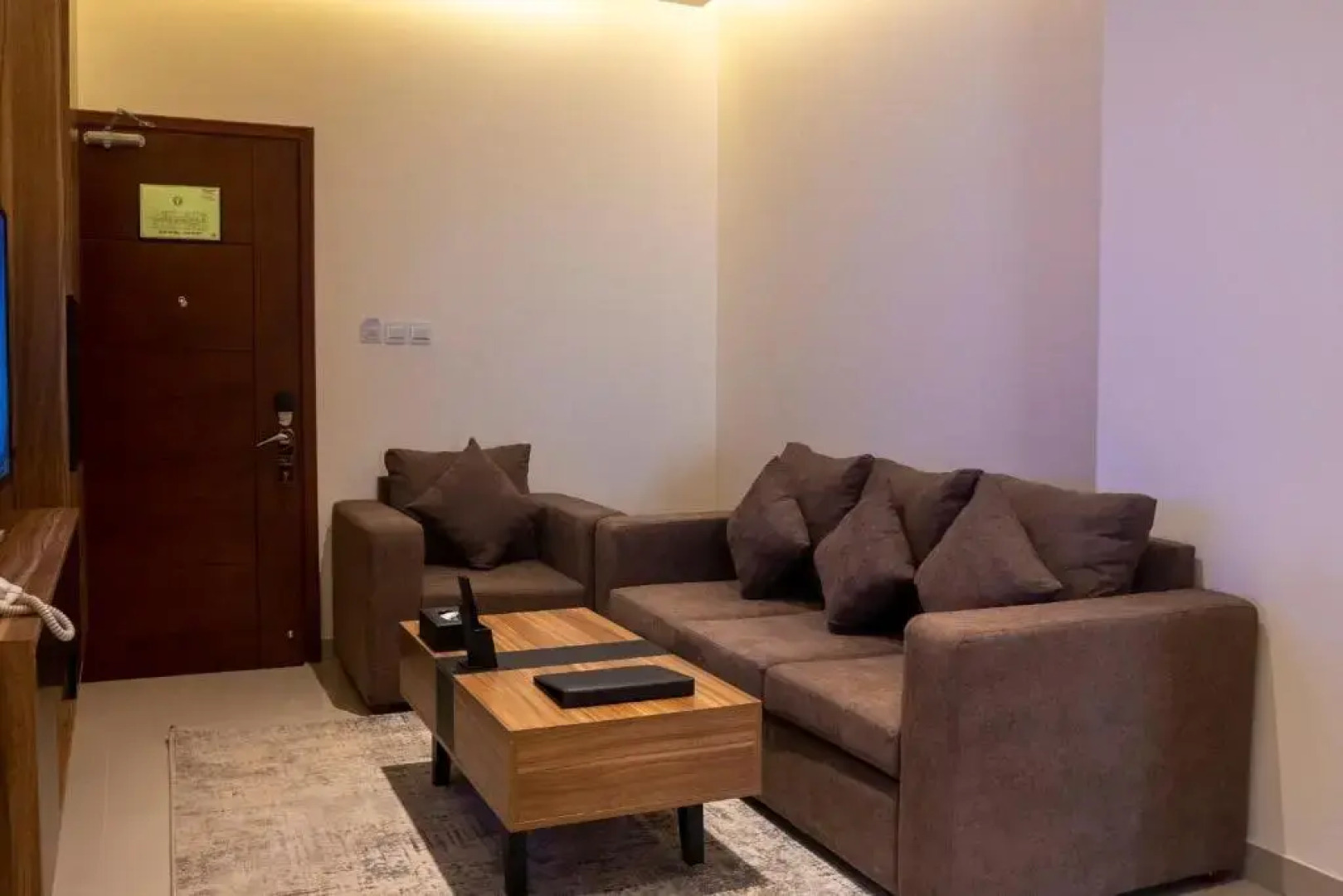 Отель The Plaza  and Resort