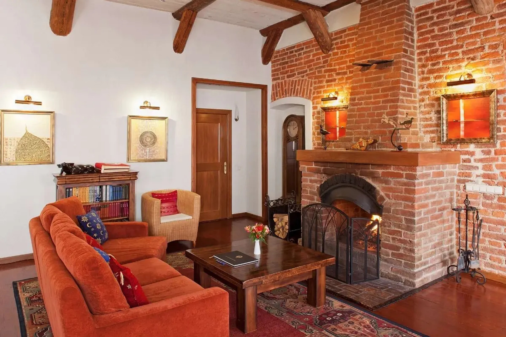 Отель Александр Хаус