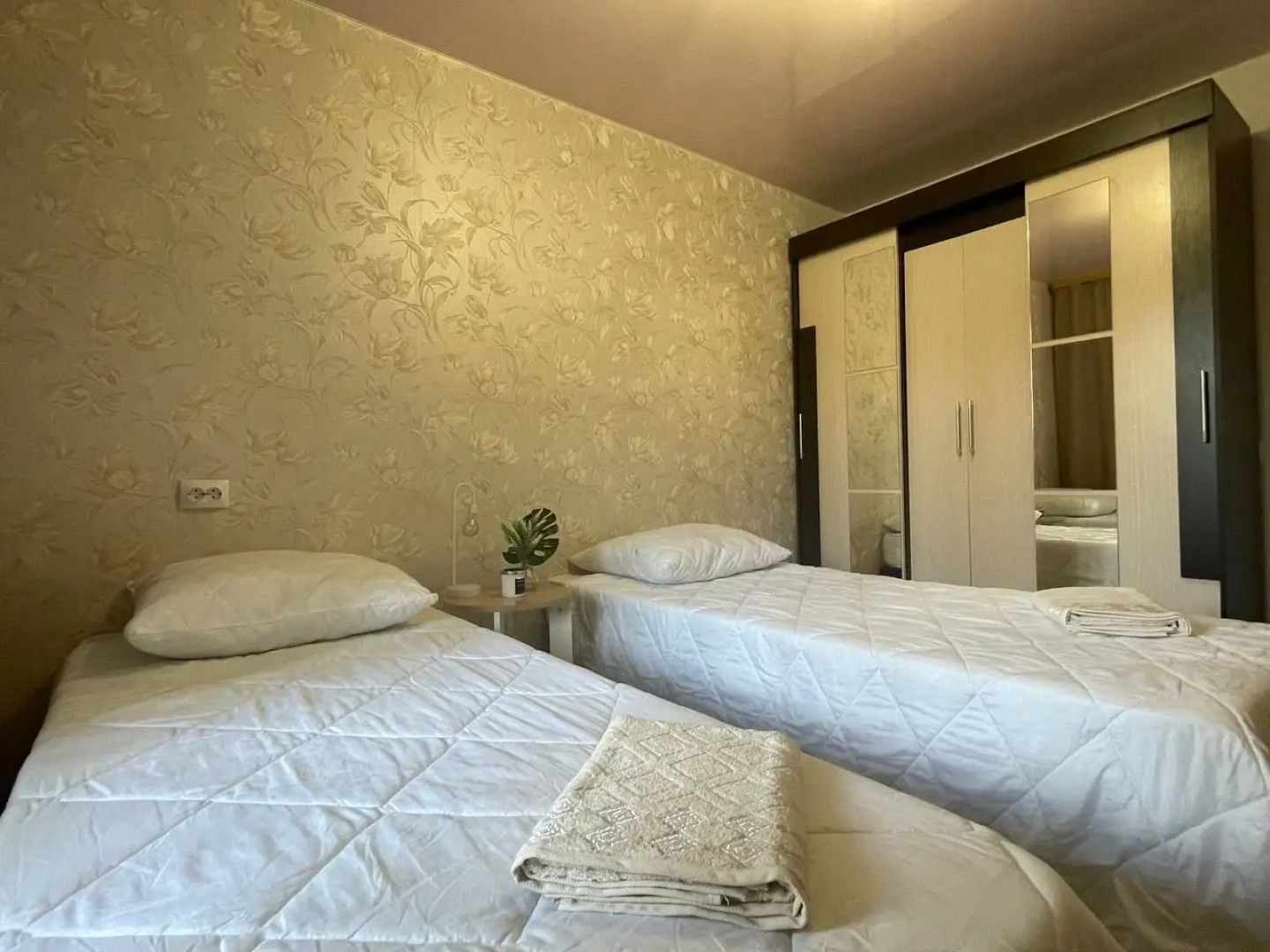 Квартира 3-к. 70 м² 6 Кроватей