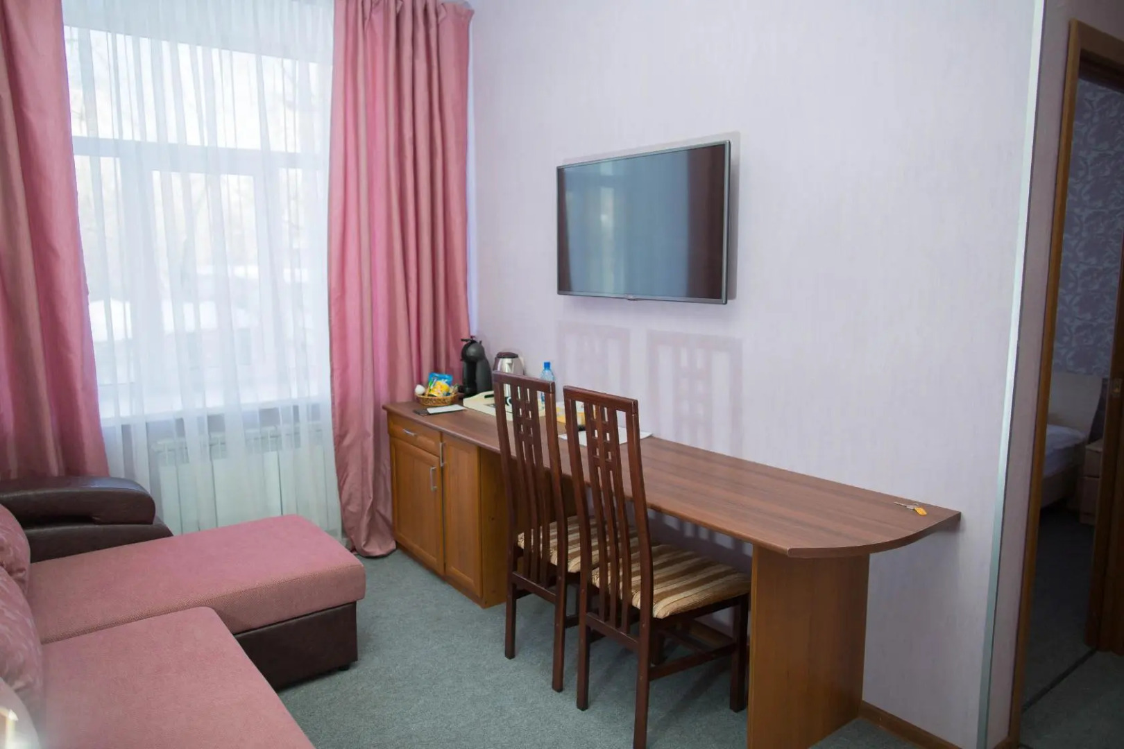 Отель Золотая Лилия