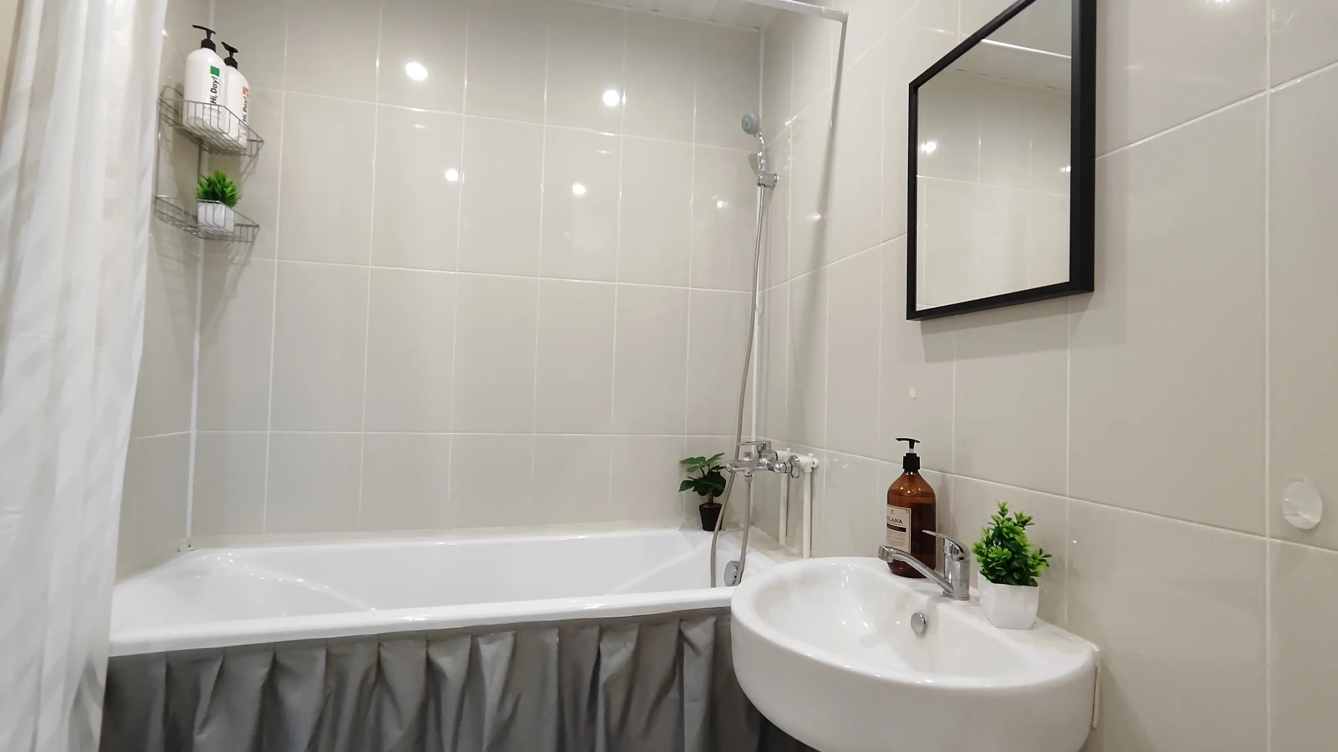 Апартаменты Panda Home возле ТЦ Остров и ТЦ Кристалл