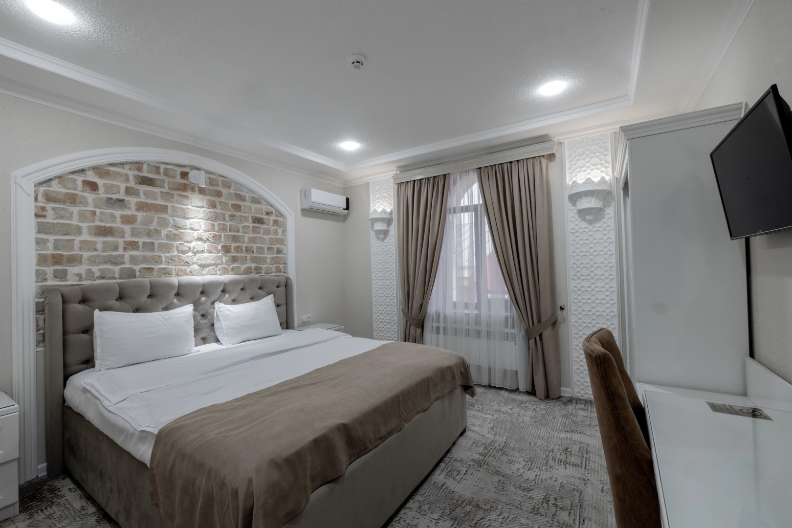 Отель Billuri Sitora