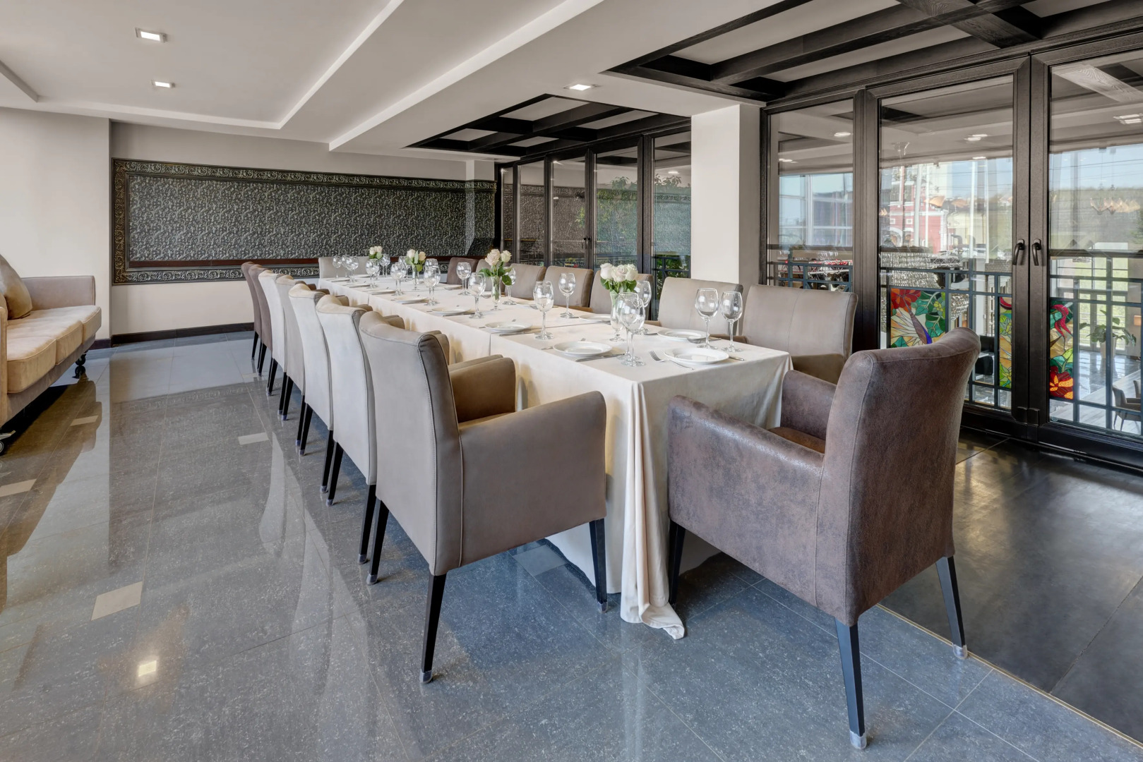 Отель Астро Плаза