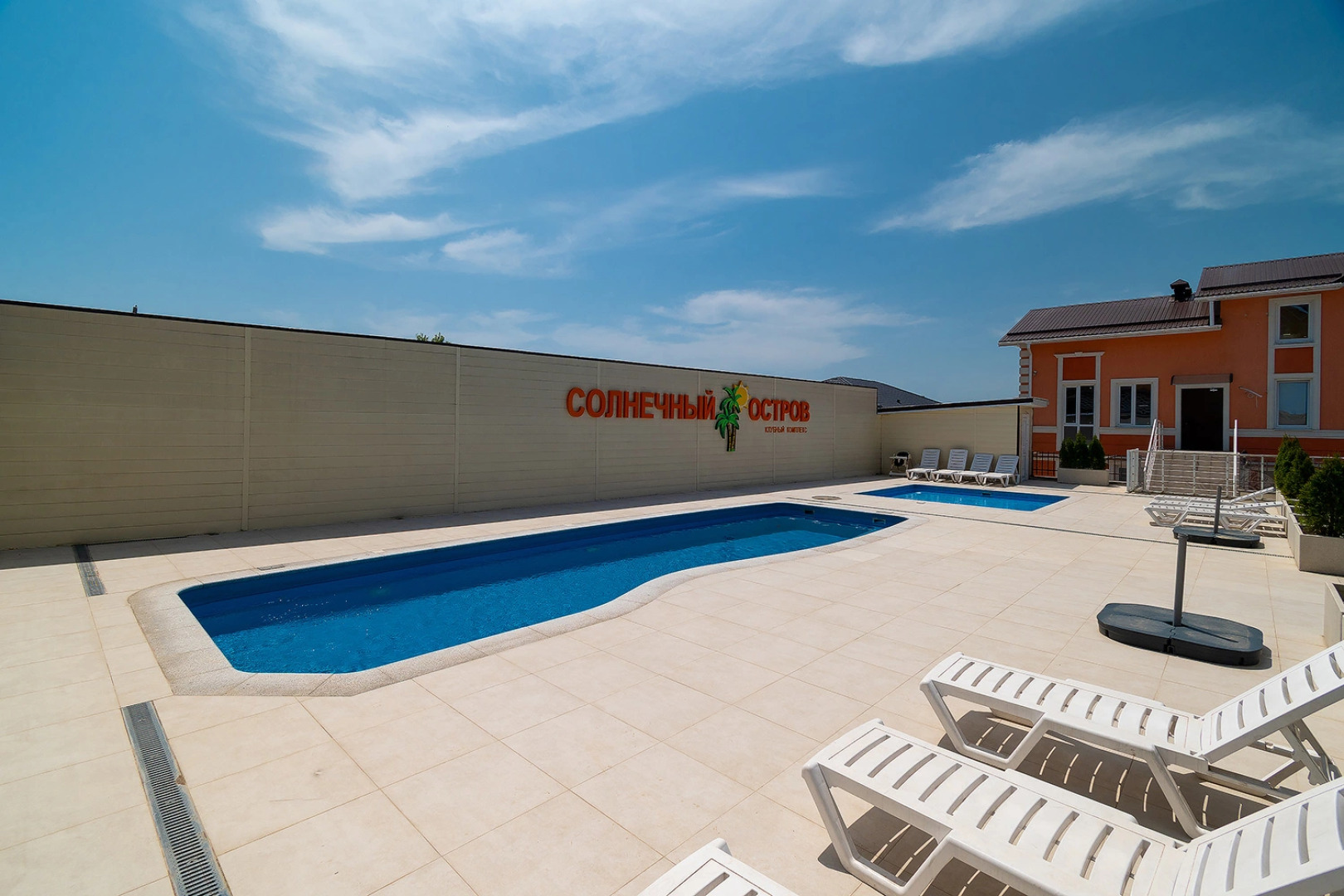 Апартаменты с круглогодичным бассейном и прекрасным видом