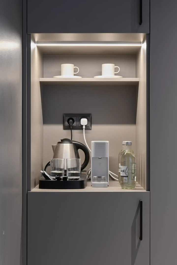 Отель SLIDE Bleisure & MICE