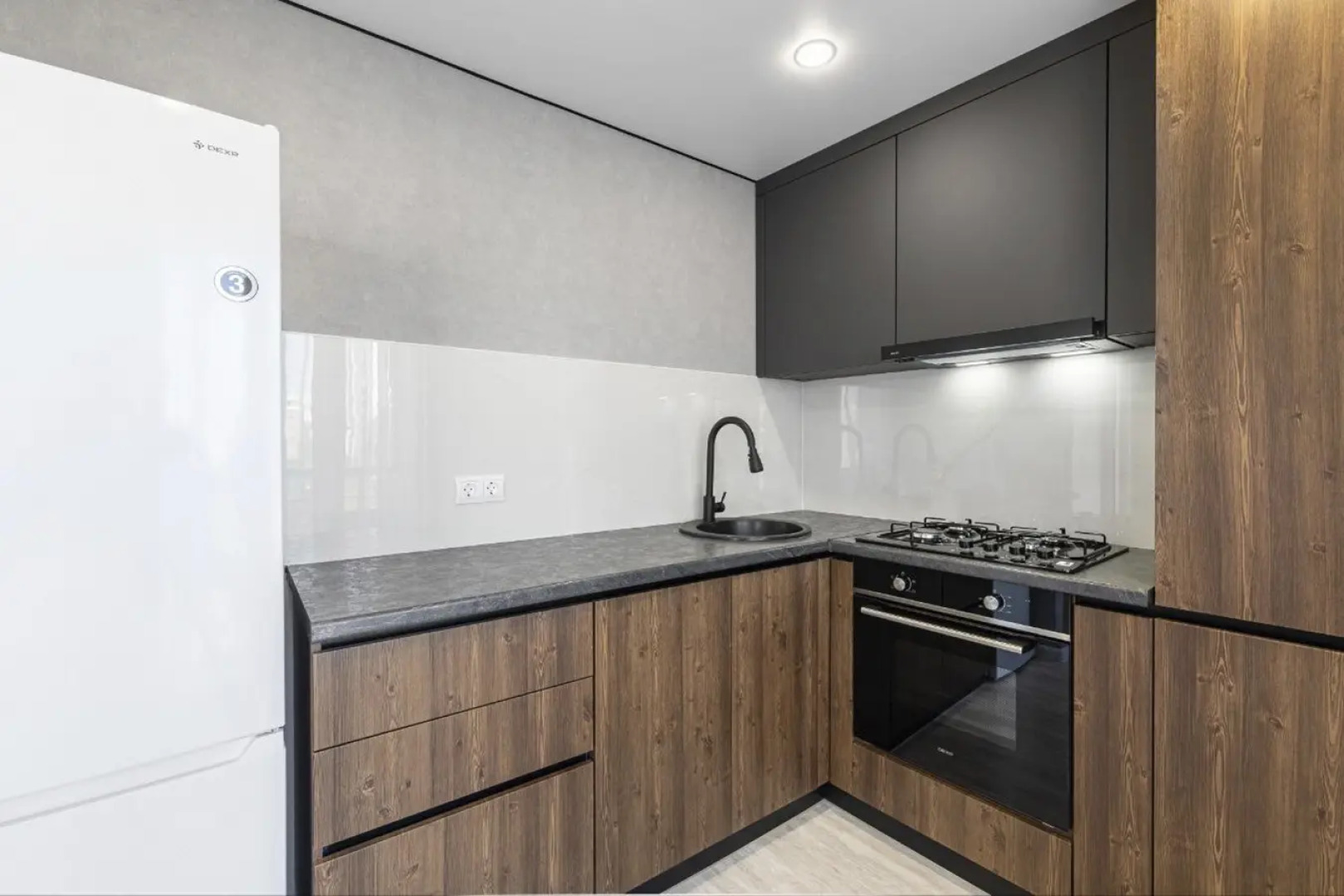 Апартаменты Графитовая Эстетика - Центр Города у Ваших Ног