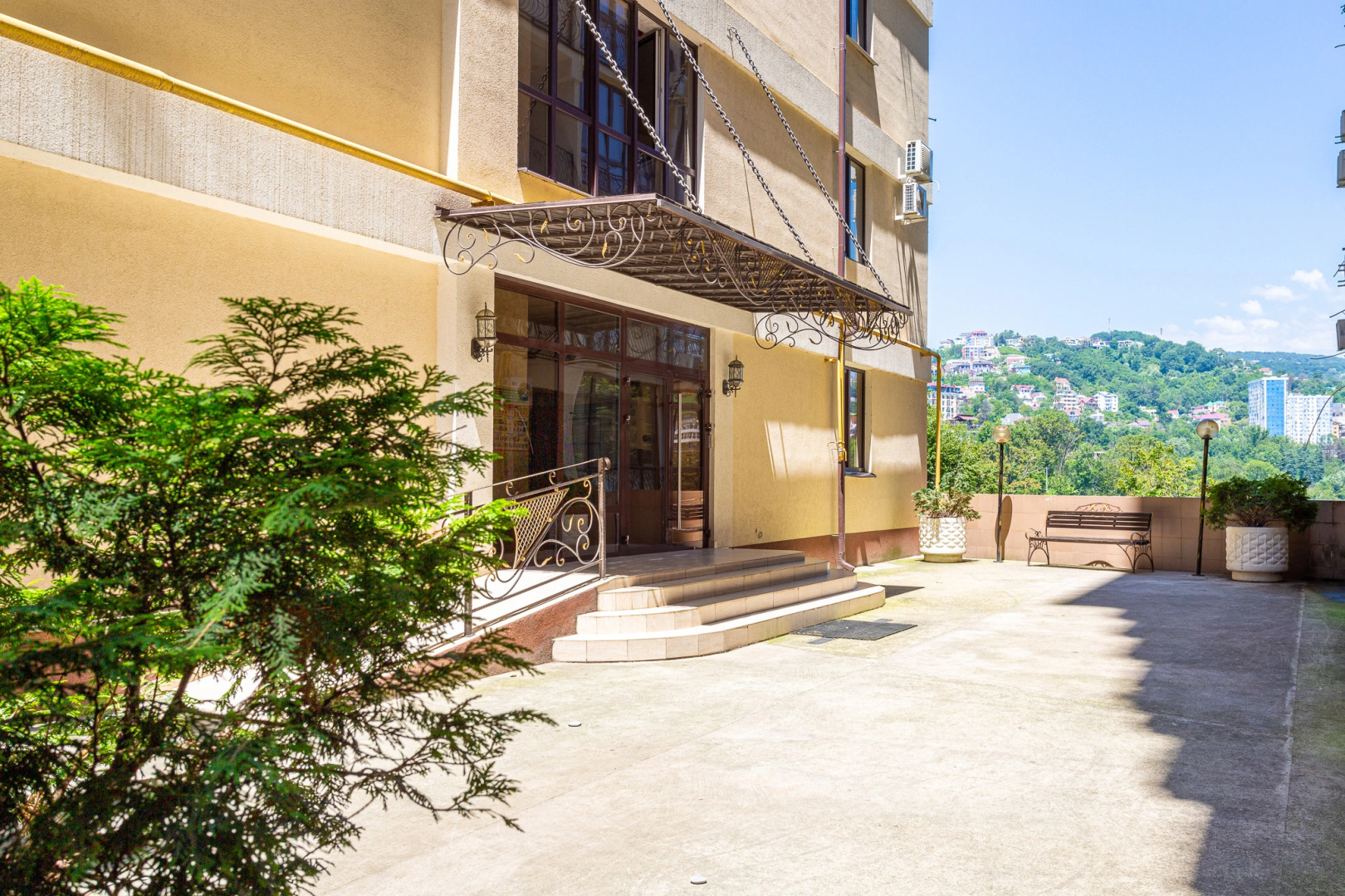 Апартаменты Романовский Lamare Двухкомнатные с  Балконом и Видом на Море