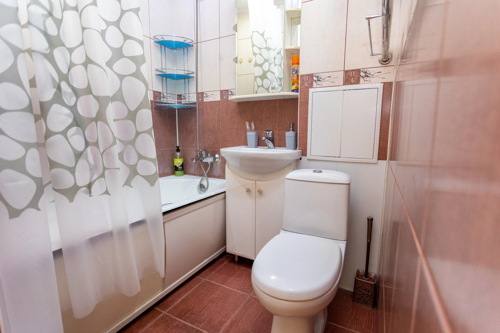 Квартира Уютная Трёхкомнатная