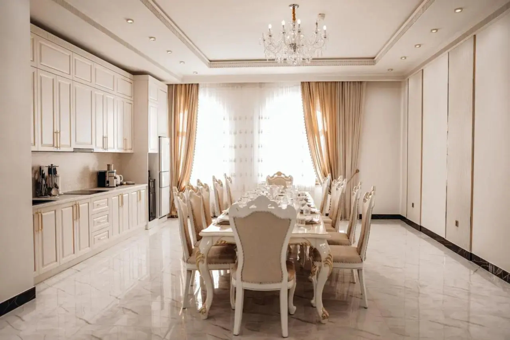 Отель Kangurt Grand