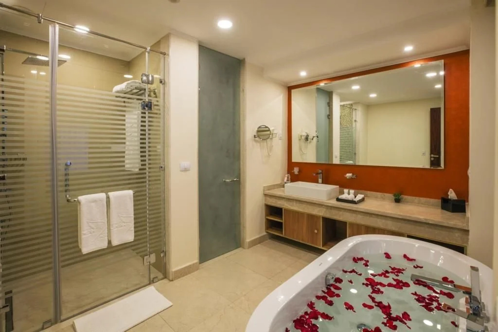 Triumph Luxury Hotel