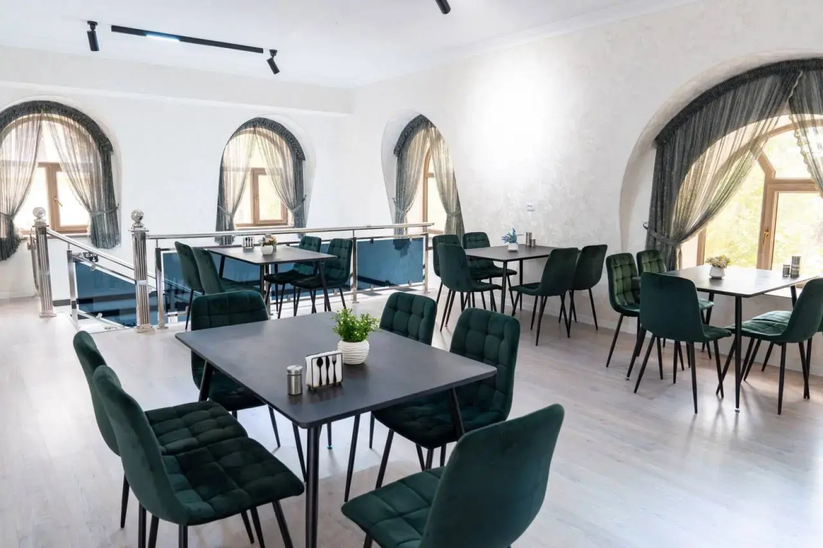 Отель Status Inn