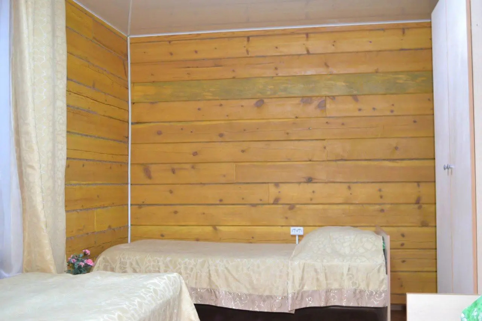 Na Baykale V Goryachinske Guest House