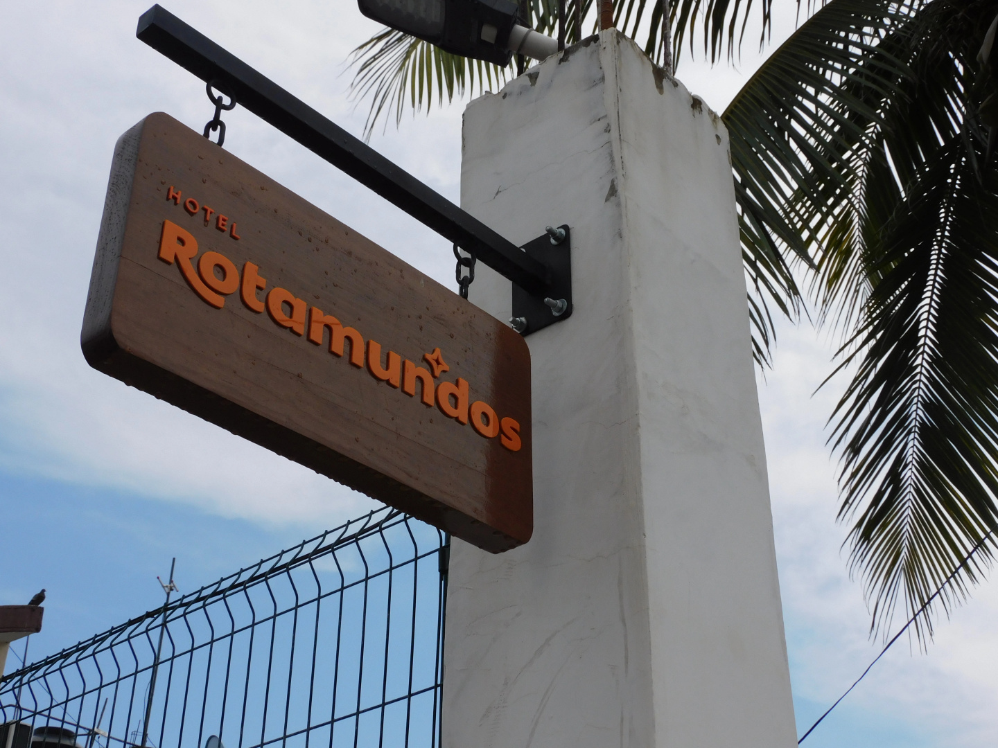 Отель Habitaciones América Rotamundos