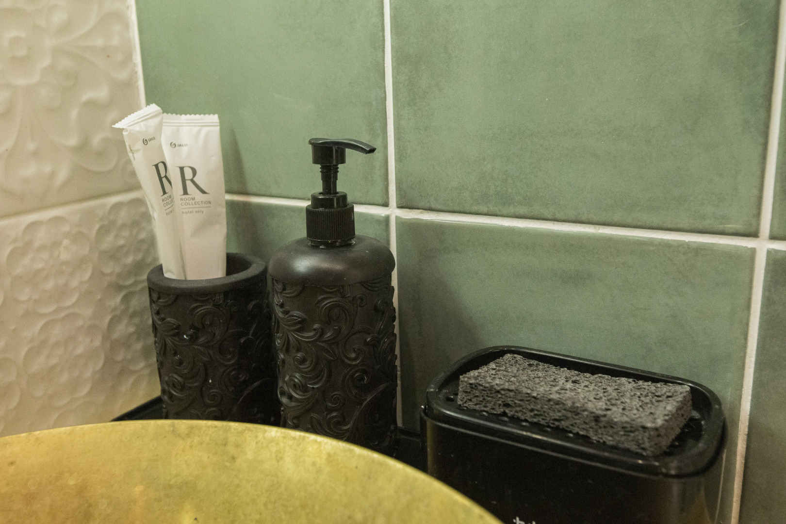 Отель "Перрон"