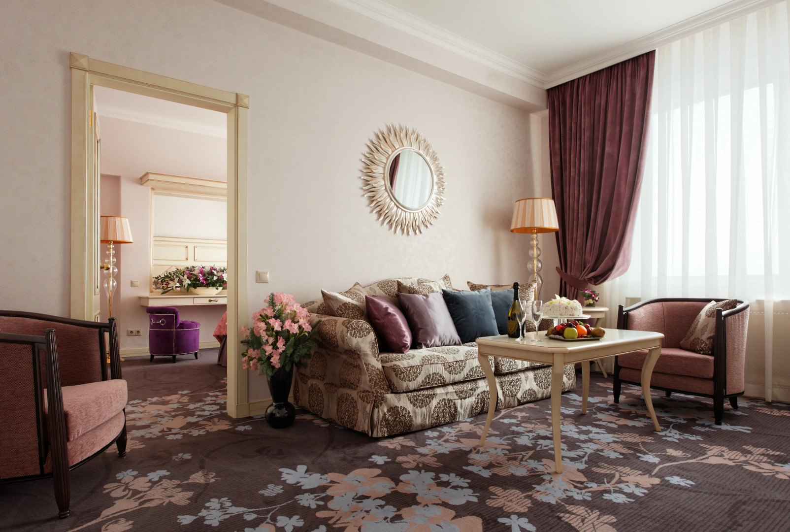 Отель Милан