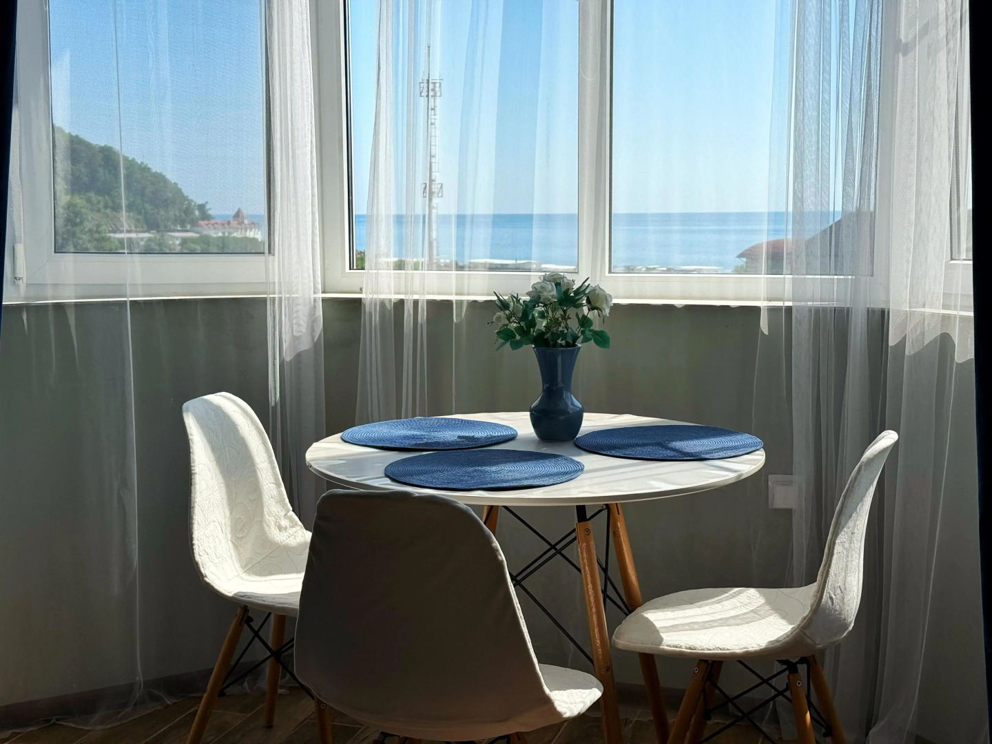 Апартаменты для Четверых с Видом на Море 3 Минуты до Пляжа