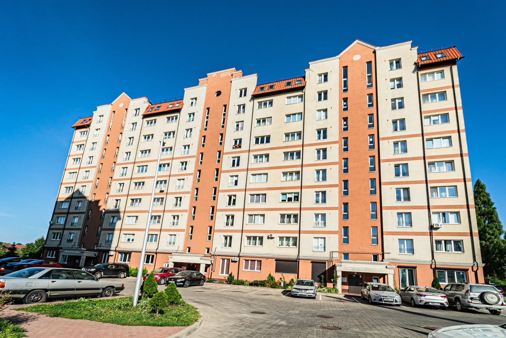 Квартира 2-х комнатная на Каштановой аллее