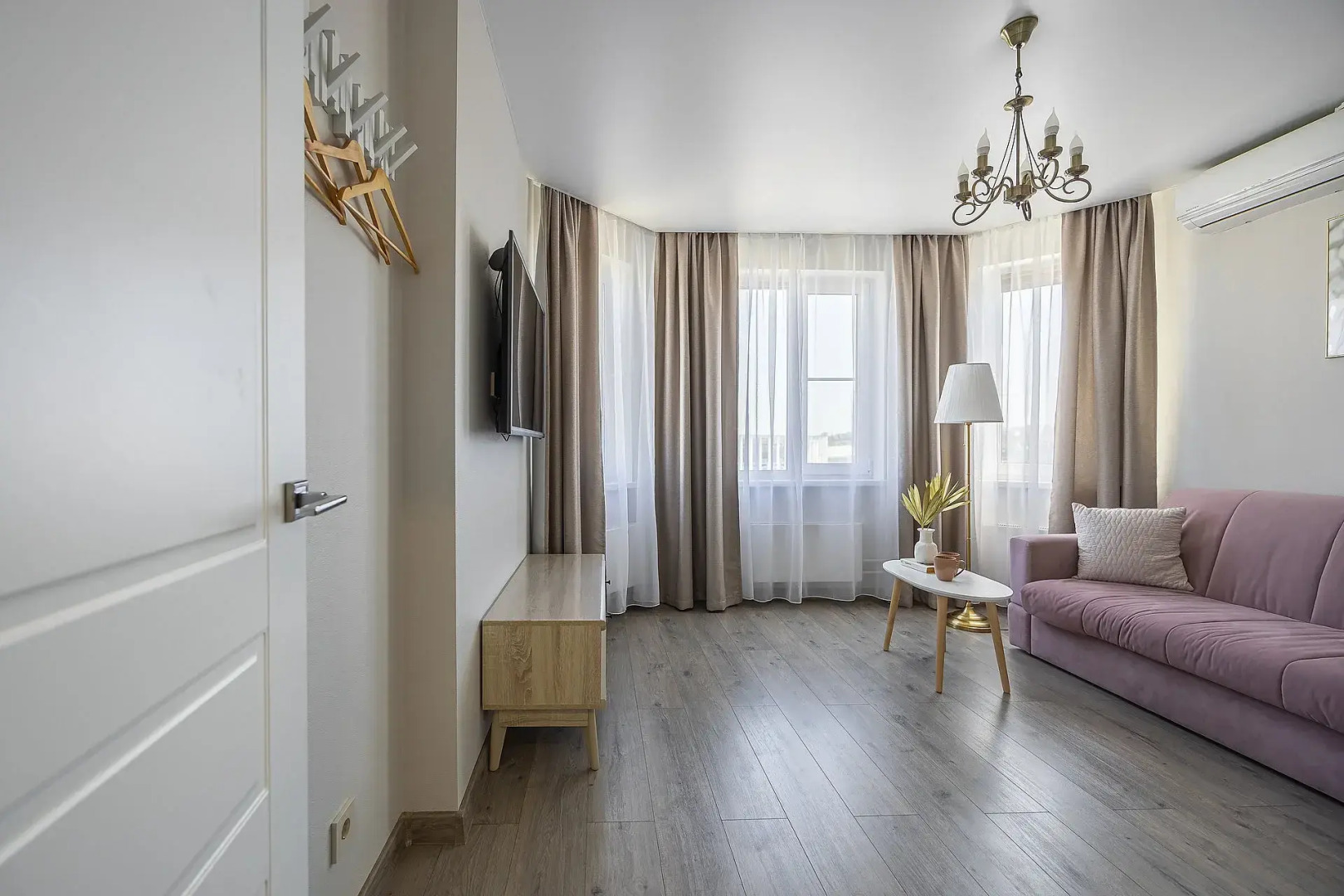 Апартаменты с видом на Волгу улица Карла Маркса 62 метро Стрелка Сова-Дом