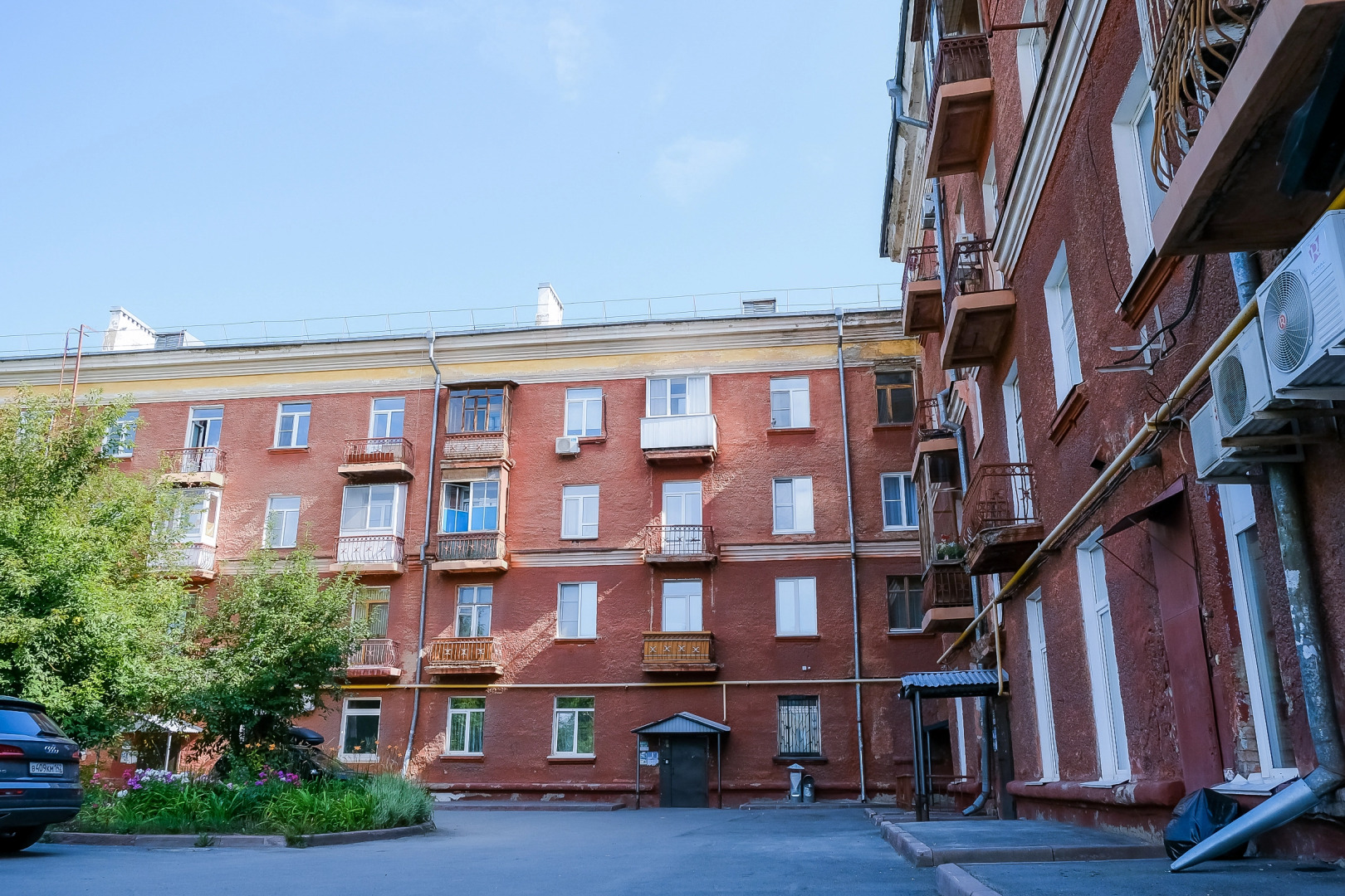 Апартаменты Unique Apart Прованс с джакузи рядом с набережной и фонтаном Весенней 7