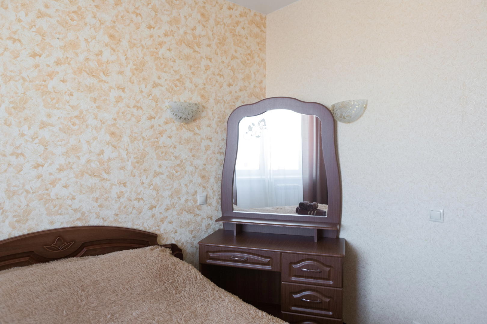 Bulvar 60-Letiya Pobedyi 10 Apartments