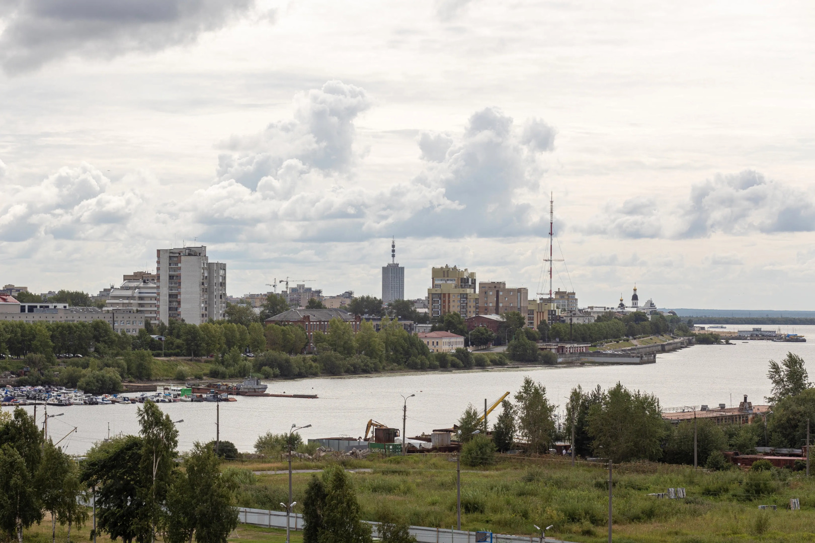 Отель  Меридиан