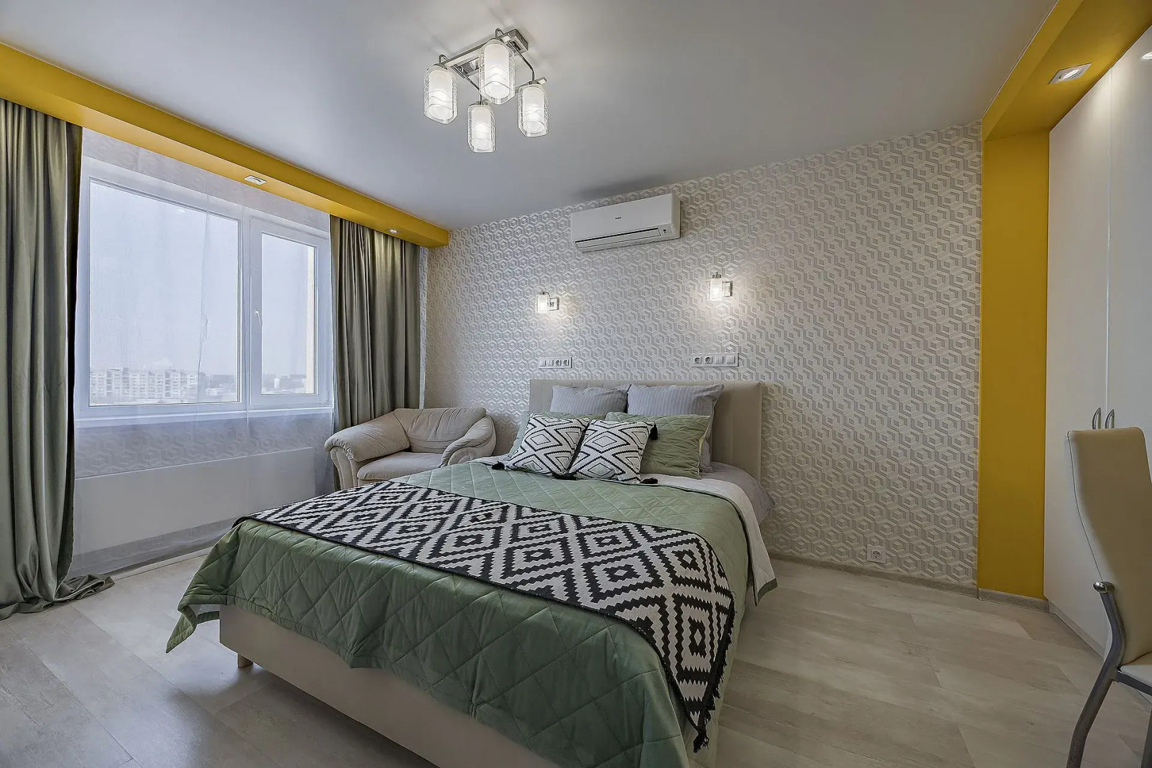 Апартаменты iZi Apart на Московском шоссе рядом ст. Метро  и Ж/Д Вокзал