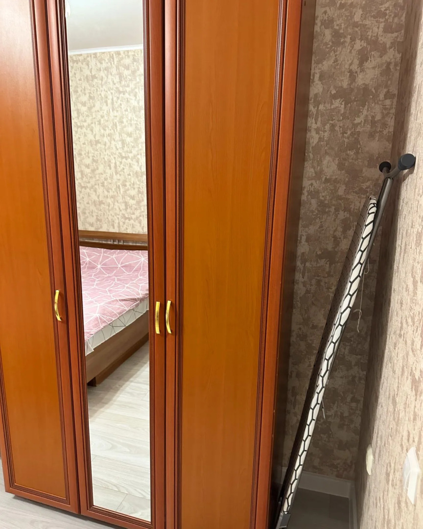 Апартаменты Уютные 2х комнатные недалеко от центра и метро